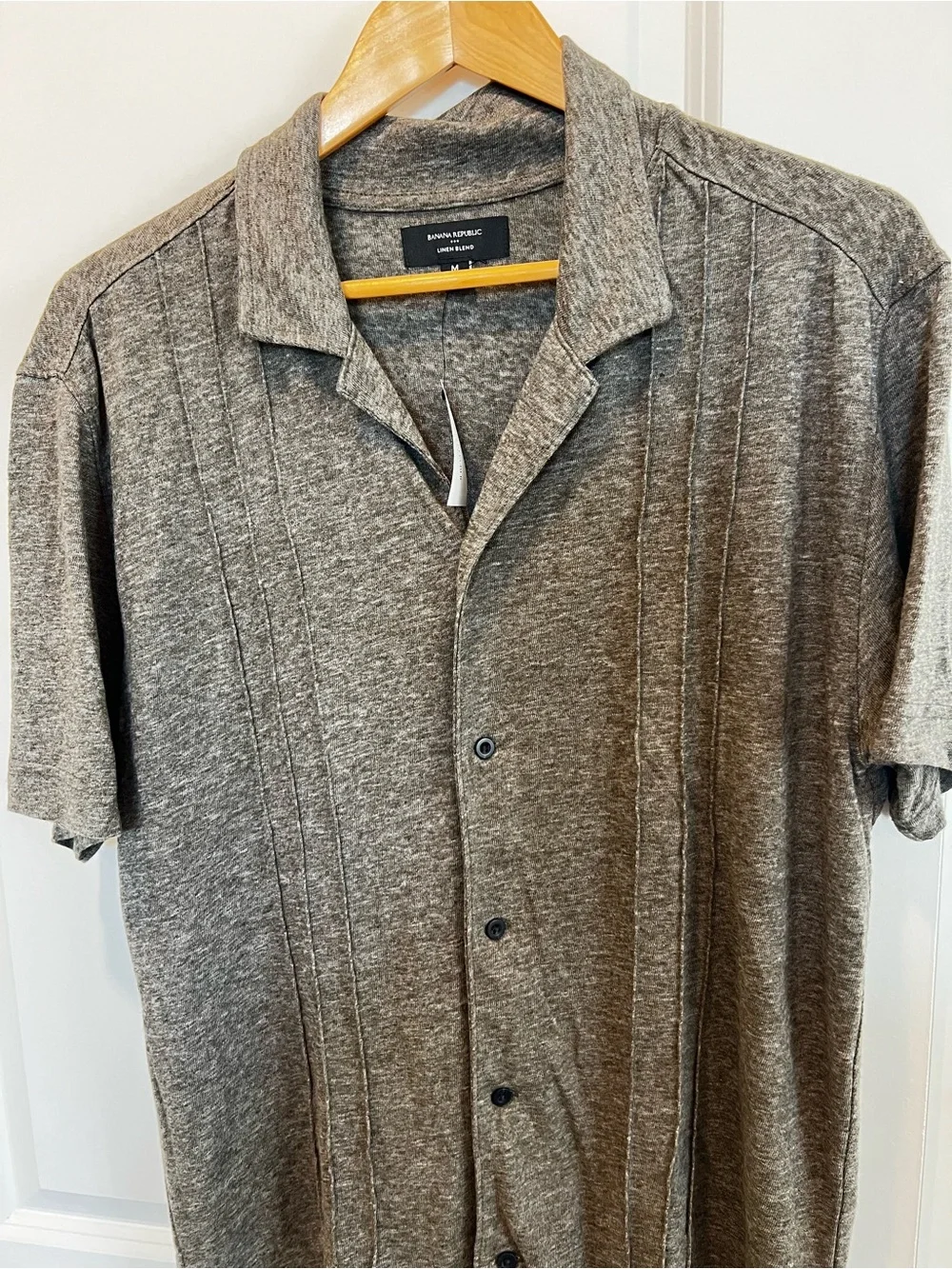 Banana Republic Linen BlendGray Short Sleeve Button-Up Knit Polo